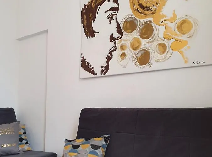 Apartament Duże Mieszkanie - Aleja Niepodległości